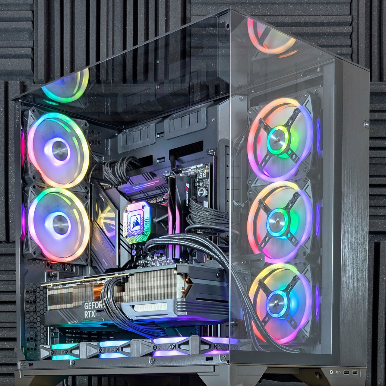 lian-li-o11-vision-custom-prebuilt-full-tower-atx-desktop-gaming-pc-closeup lian li o11 vision custom prebuilt full tower atx desktop gaming pc closeup
